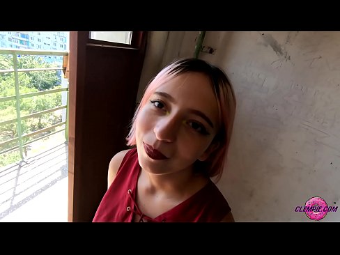 ❤️ Une étudiante sensuelle suce un étranger dans l'Outback - sperme sur son visage Vidéo de sexe at porn fr.com-porn-hat.ru ☑